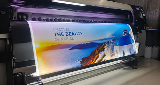 Backlit (Lightbox) Baskıda Renk ve Homojenlik Nasıl Sağlanır?